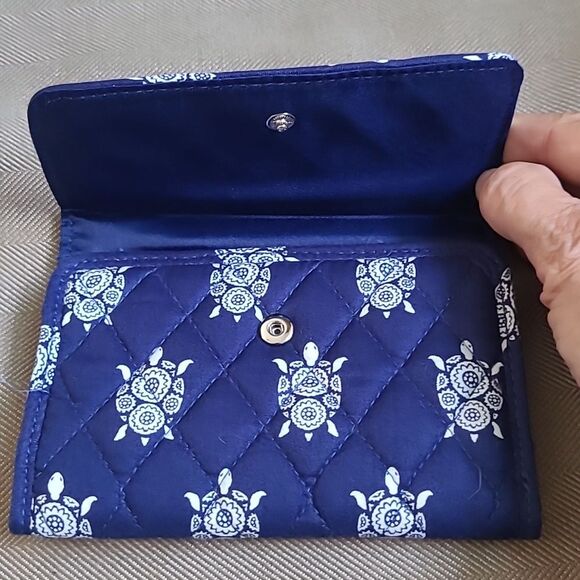 Vera Bradley Sea Turtle Euro Wallet NWT - Picture 5 of 5